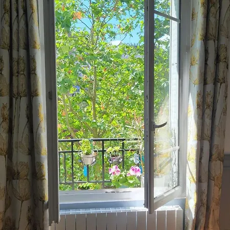 Appartamento Lovely Bright With Great Transport Access